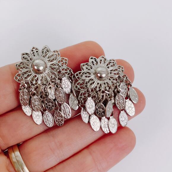 Vintage Mid Century Silver Tone Filigree Dangle Charm Tassel Clip On Earrings - Picture 3 of 12